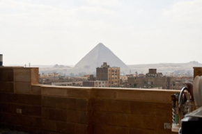 Anubis Pyramids View Inn